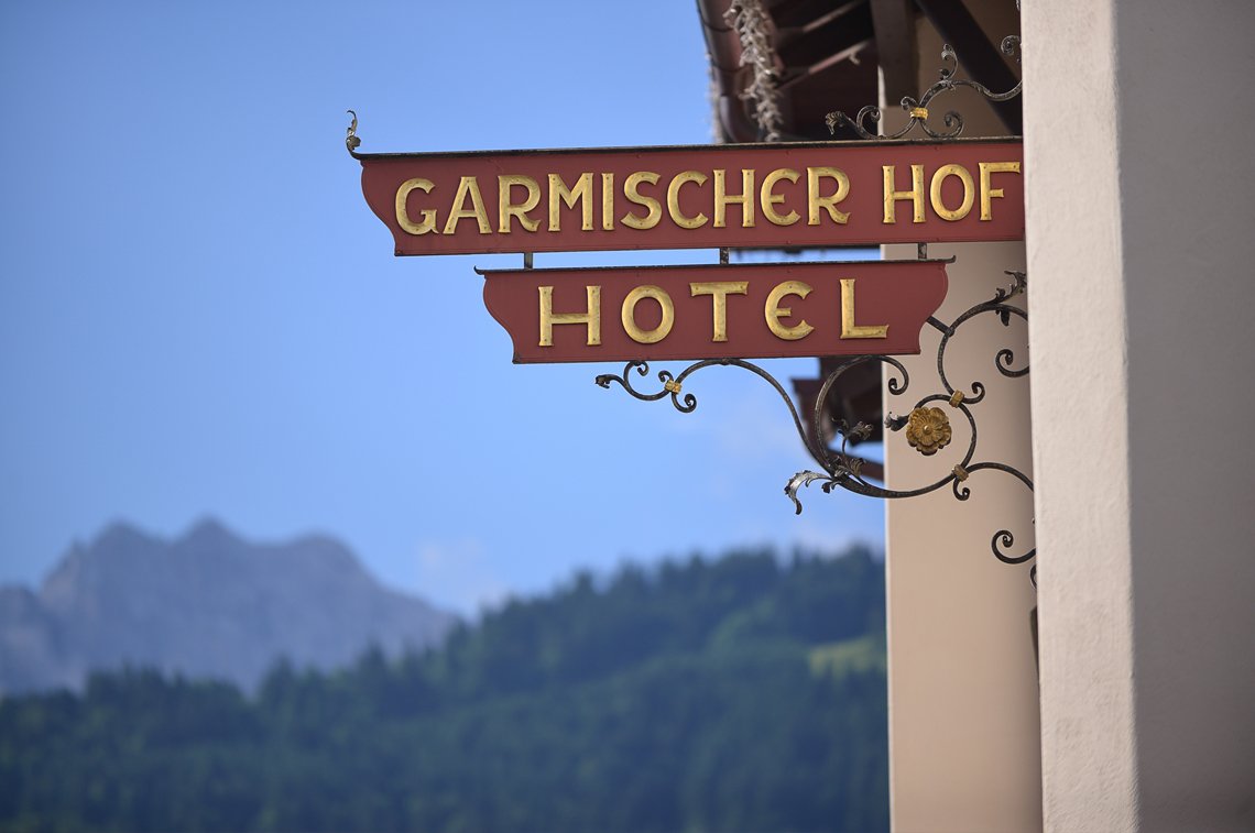 Biohotel Garmischer Hof Hotel Garmisch Schild